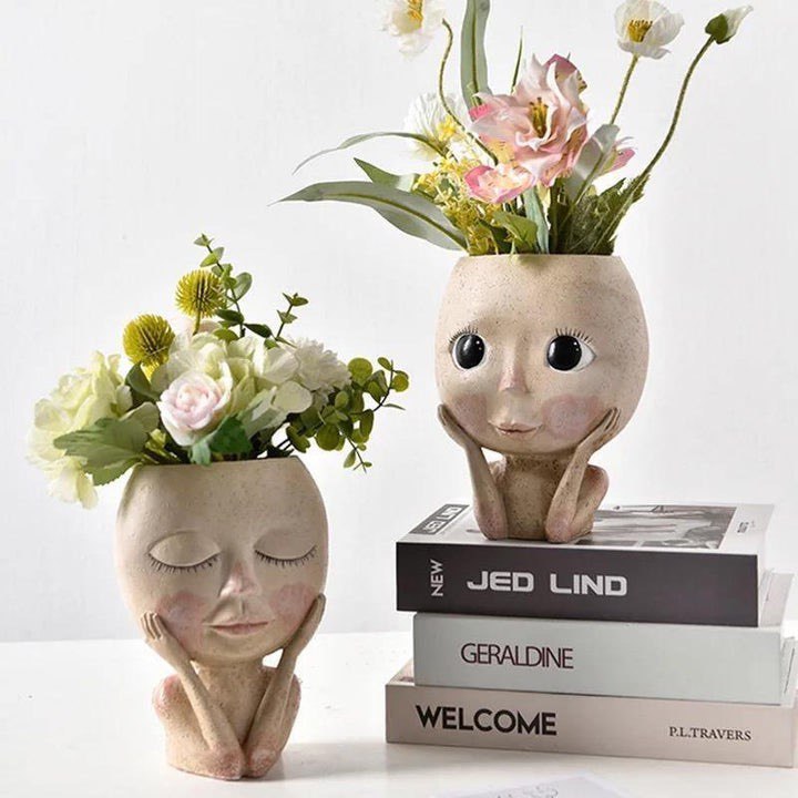 BLUSHING FACE PLANTER