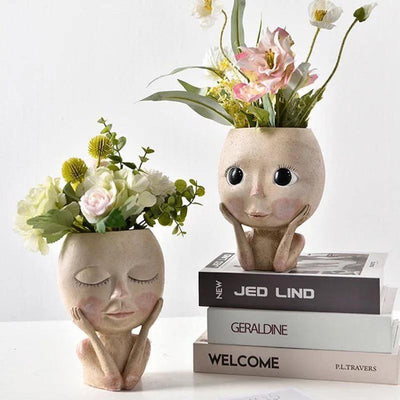 BLUSHING FACE PLANTER
